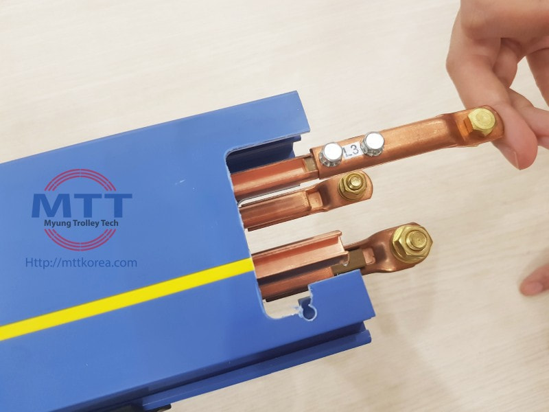 Công ty TNHH MTT Hàn Quốc Hộp cấp nguồn điện cuối ray hộp kín 