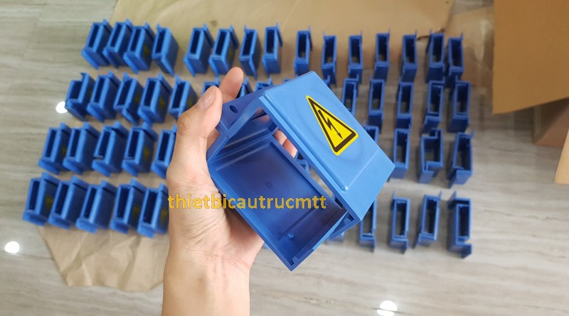Công ty TNHH MTT Hàn Quốc Hộp nối ray điện hộp kín 