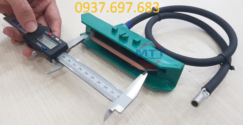 Công ty TNHH MTT Hàn Quốc Đầu chổi tiếp điện 90A - Carbon Head Công ty TNHH MTT Hàn Quốc Đầu chổi tiếp điện 90A - Carbon Head